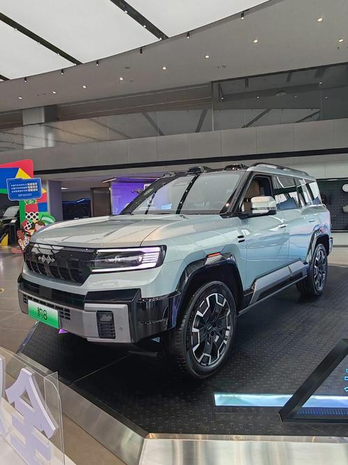 佛山116比亚迪方程豹硬派越野的爆款，英菲尼迪35周年与你共成长